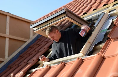Pose de fenêtres de toit Velux à Saché